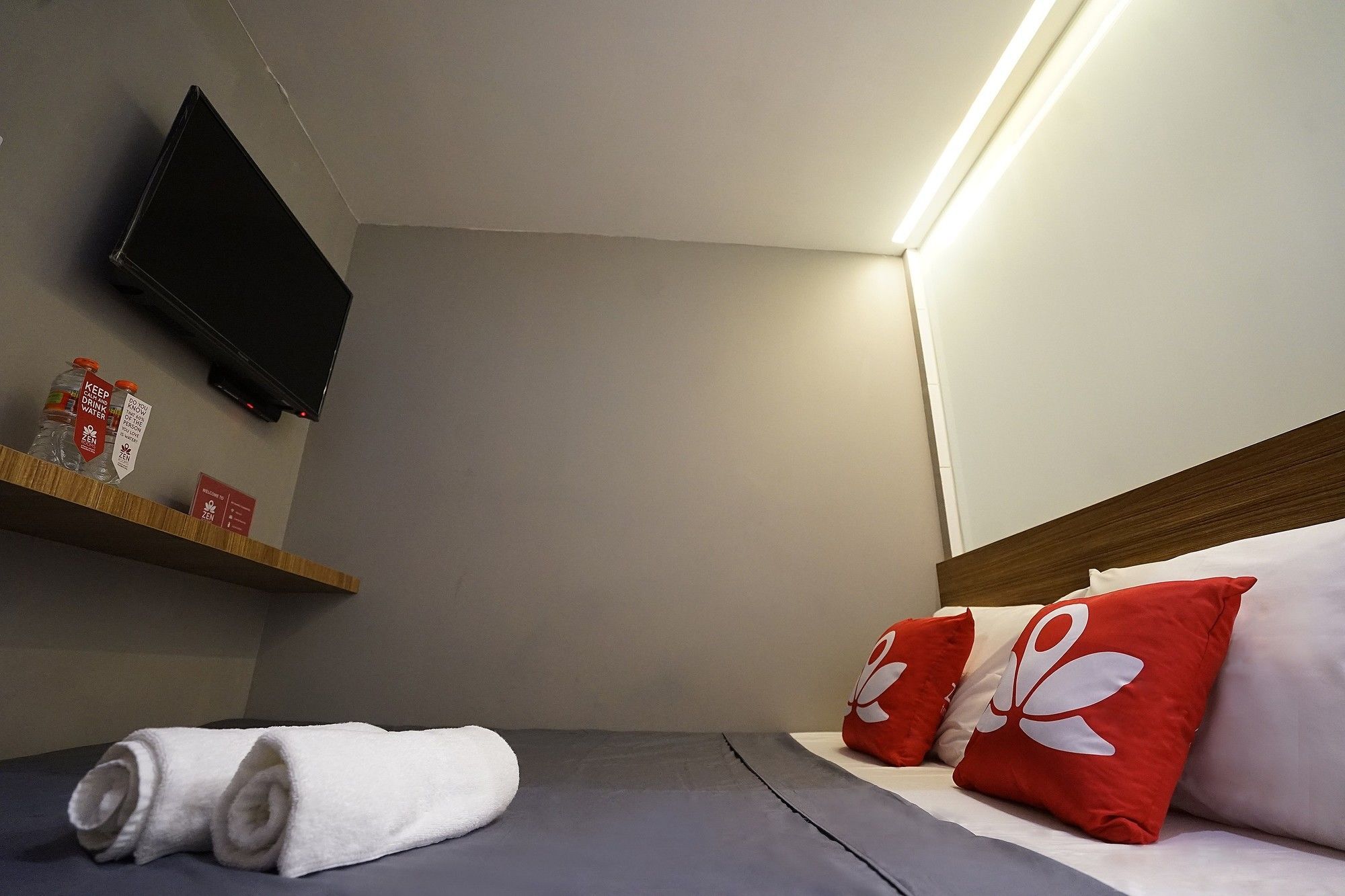 Zen Rooms Basic Kualanamu Medan Eksteriør bilde