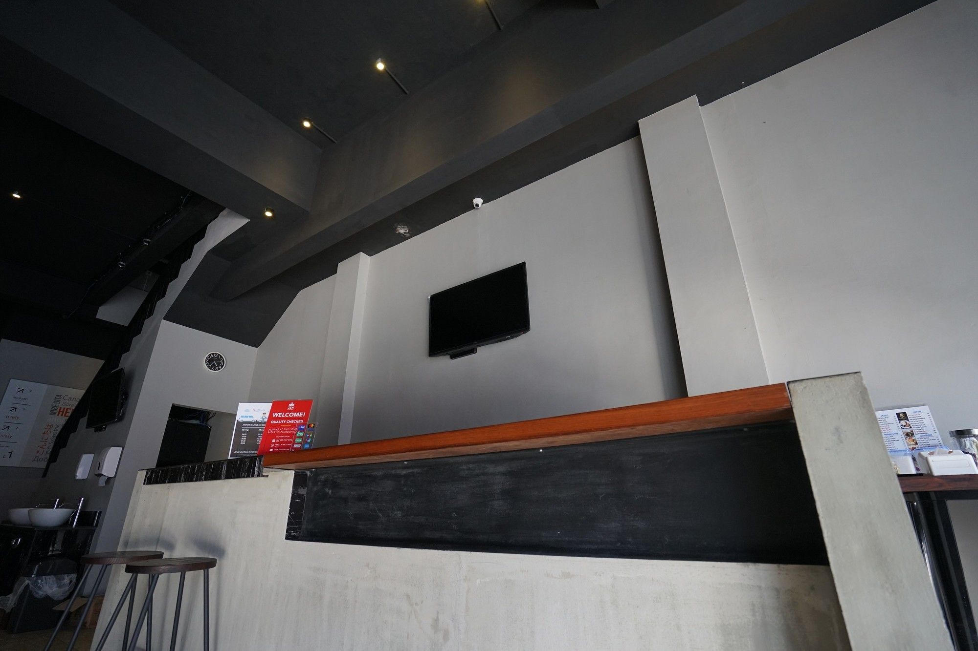 Zen Rooms Basic Kualanamu Medan Eksteriør bilde